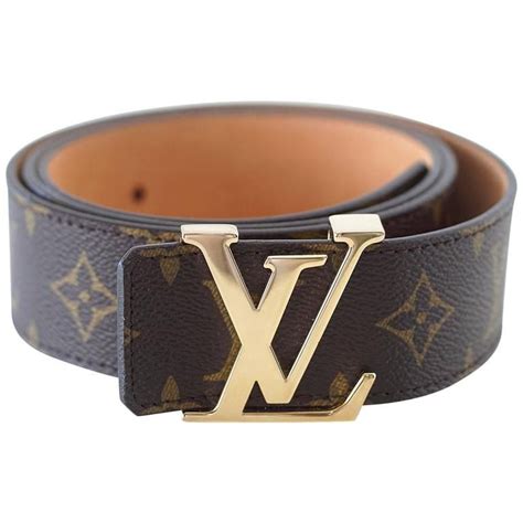 louis vuitton gold belt buckle.